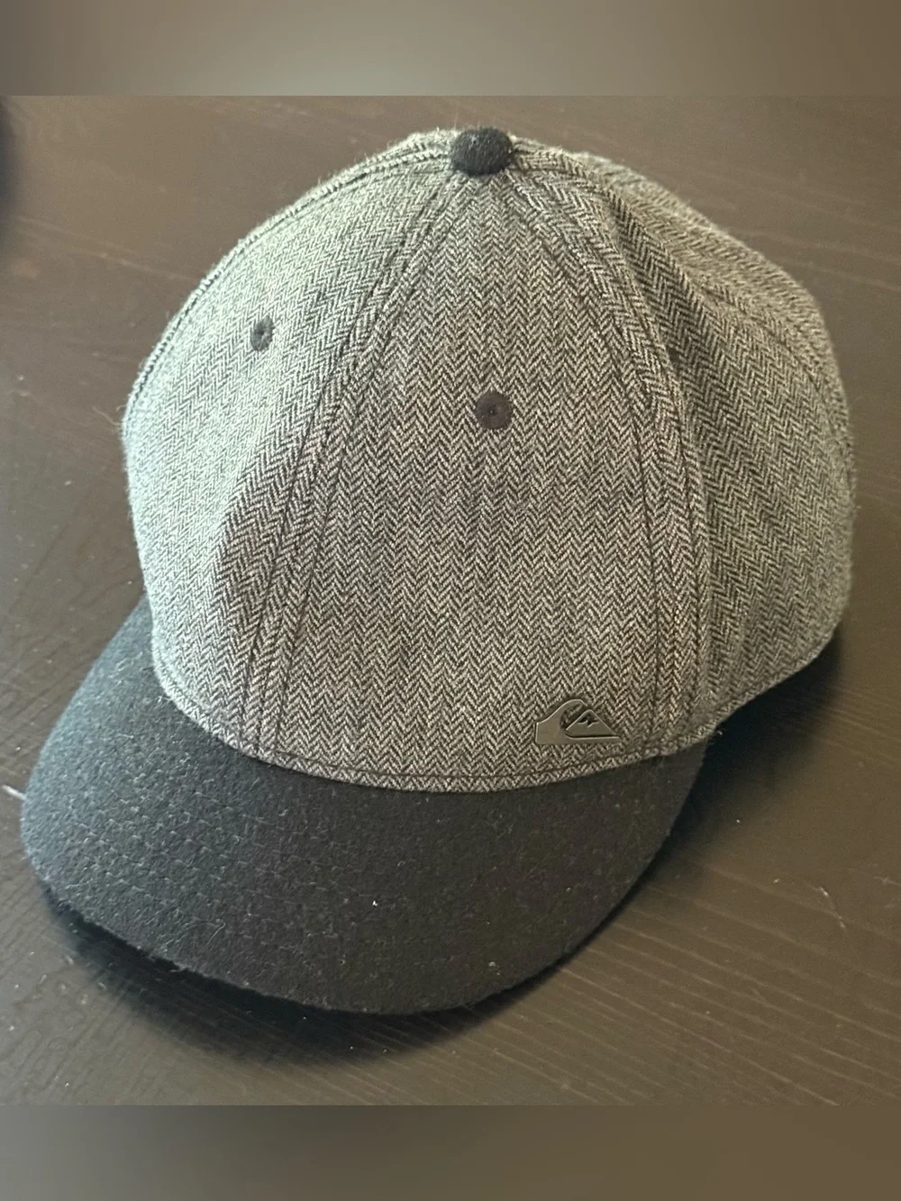 Quiksilver Herringbone-Textured Short Brim Fitted Hat, SM/MED